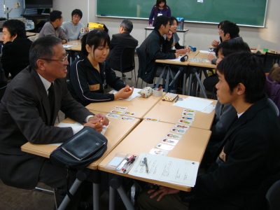 自分の気持ちをグループ内で話します。